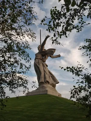 В Волгограде реставрируют статую «Родина-мать зовет!» на Мамаевом кургане:  когда ее откроют - 5 августа 2019 - 76.ру