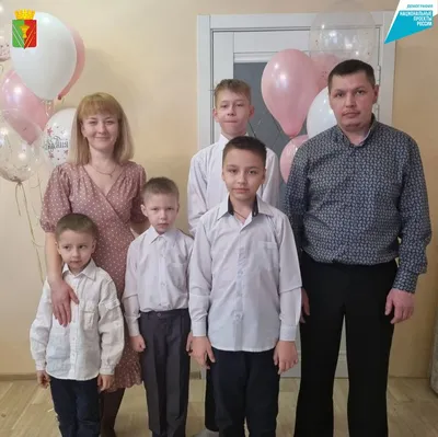 Тамбовчанки принимают поздравления с 8 марта | ИА “ОнлайнТамбов.ру”
