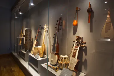 Музыкальные инструменты казаха национальные Handmade со строками Horsehair  для продажи Стоковое Фото - изображение насчитывающей культура, казахстан:  148983142
