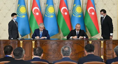 Президенты Казахстана и Франции провели переговоры в узком формате —  Официальный сайт Президента Республики Казахстан