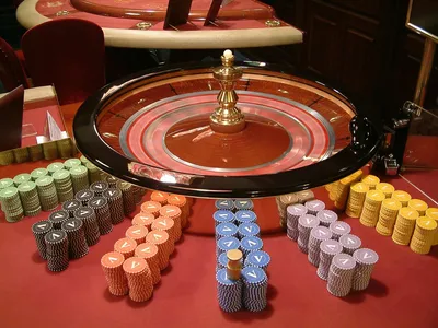 Парламент со скандалом разрешил открывать казино в Кыргызстане -  22.06.2022, Sputnik Кыргызстан