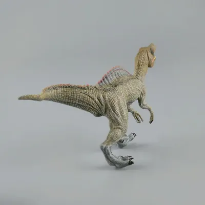 Динозавр, реалистично, хищник, фон …» — создано в Шедевруме