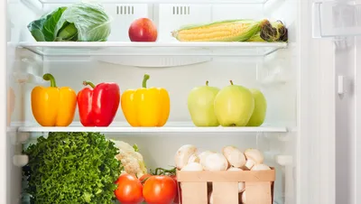 Фотк: обои на телефон с холодильником и едой