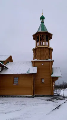 Обои собор Храм в России, густые облака, зима на рабочий стол