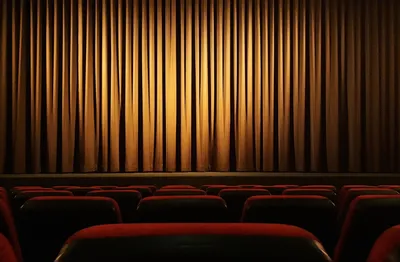 Кино не дома!Зачем люди ходят в кинотеатр? | Правда за кулисами | Дзен