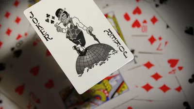 Покер Комбинации Флеш-рояль С Стопку Фишек Казино, Кнопка Дилера И Красные  Кубики; Изолированных На Белом Фоне Фотография, картинки, изображения и  сток-фотография без роялти. Image 55020830