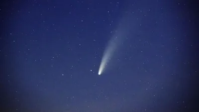 Зеленая комета C/2022 E3 стала видна с Земли