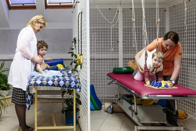Для москвичей с инвалидностью в реабилитационных центрах проходят занятия  по лечебной физкультуре - Департамент труда и социальной защиты населения  города Москвы