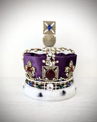А вы догадаетесь, сколько стоит корона Елизаветы II?