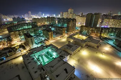 Ночной Грозный с высоты (панорама, фото-обои)