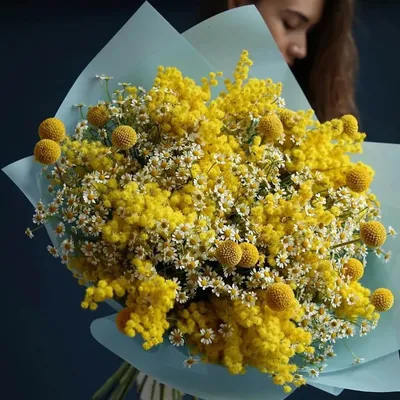 Волшебное утро: букет с желтыми тюльпанами, хлопком и мимозой по цене 5319  ₽ - купить в RoseMarkt с доставкой по Санкт-Петербургу