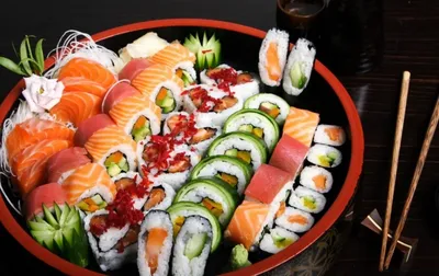 Суши, вкусная еда, много блюд, …» — создано в Шедевруме