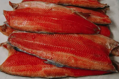 Диетолог раскрыла пользу красной рыбы для пожилых людей - PrimaMedia.ru