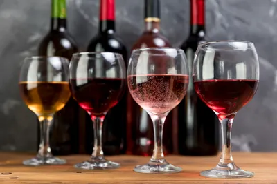 Британские ученые: красное вино полезно для кишечника - BBC News Русская  служба