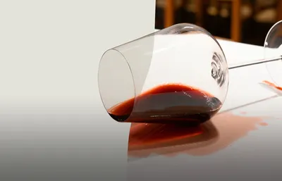 Красное вино и сыр стоковое фото. изображение насчитывающей хлебоуборка -  28763710