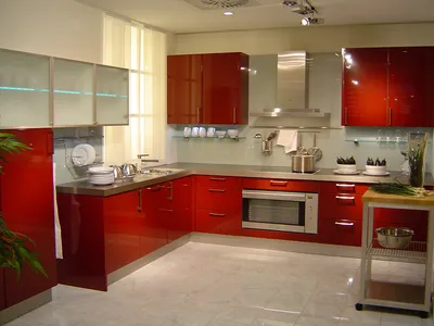 Современная кухня «модерн» (светлое дерево / красный)в Тюмени. Купите прямо  сейчас! Или закажите кухню. Изготовим в кратчайшие сроки!