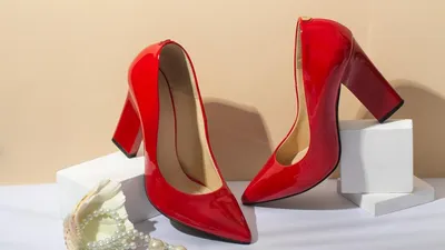 Красные замшевые женские туфли с ремешками на щиколотке на каблуке 7.5 см  купить в интернет магазине Kwinto