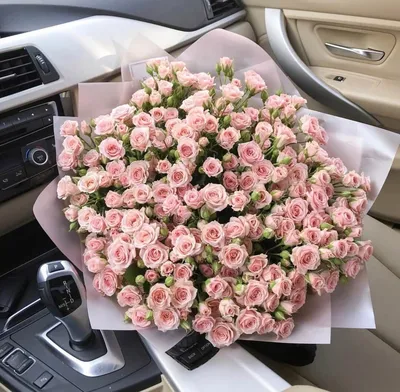 Букет из красной кустовой розы по цене 3650 руб - купить в Москве с  доставкой