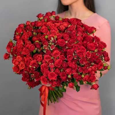 Красивые розы в СПб дешево. Заказать свежие розы недорого с доставкой.  Купить розы в Санкт-Петербурге в интернет магазине. Доставка роз до 22 часов