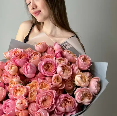 Купить кустовую сиреневую розу в интернет магазине Модный букет с доставкой  по Москве