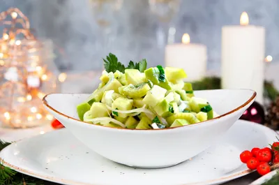 Легкие салаты – рецепты полезных салатов на 8 марта 2020