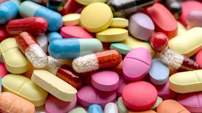 Названы лекарства, от которых гибнут миллионы пожилых людей - PrimaMedia.ru