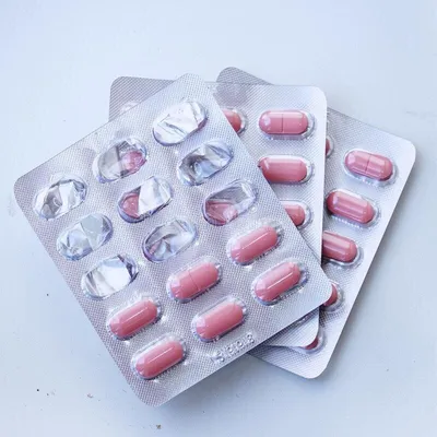 Лекарства персональной сборки: зачем возрождают производство лекарств в  аптеках | Объясняем.рф