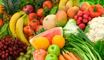 Калорийность и полезные свойства фруктов летом | Ганцавіцкі час
