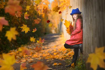 Осенний листопад. Photographer Maksimova Lyudmila