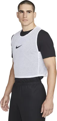 Футболка мужская Nike AR5006-100 купить оптом - оптовая компания  Shoestown.ru
