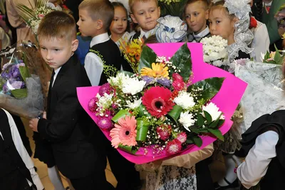 Какие цветы дарят на выписку из роддома, если родился мальчик или девочка