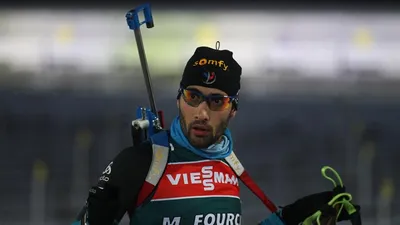 NEWSru.com :: Мартен Фуркад привел сборную Франции к победе в олимпийской  биатлонной эстафете