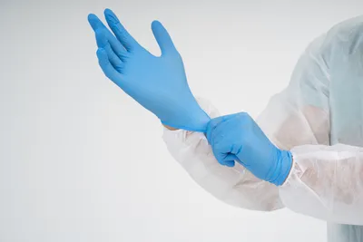 Правила использования медицинских перчаток | Статьи от MildMed