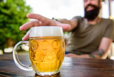 Международный день пива: «Пиво — не просто напиток, это настоящее  искусство, символ общения и радости» — Брянск.News