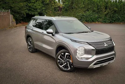 Mitsubishi Outlander PHEV 2019 review: This isn't the hybrid SUV you've  been waiting for | WIRED UK