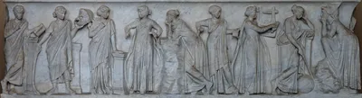 Девять муз Древней Греции: чем вдохновляли творцов и какими дарами обладали?