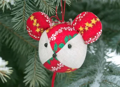 Новогодняя игрушка Мышка с музыкальным инструментом, заказ и доставка в  Киеве | TORY