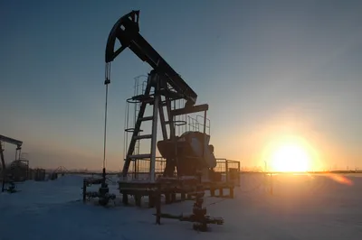 Огромные риски»: Новак прокомментировал введение потолка цен на нефть -  Газета.Ru