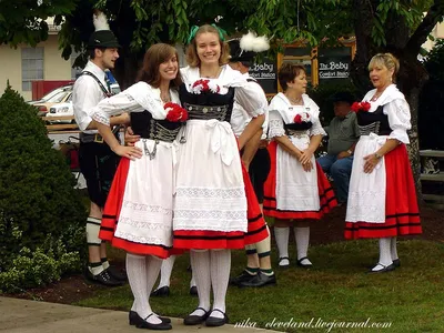 Немецкий национальный костюм (93 фото) » Страница 2 » Картины, художники,  фотографы на Nevsepic