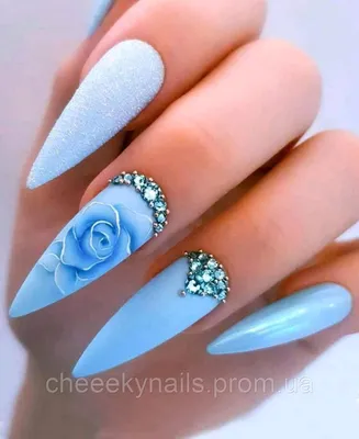 Короткі овальні нігті (рожеві з квітами)- купити в Києві | Tufishop.com.ua