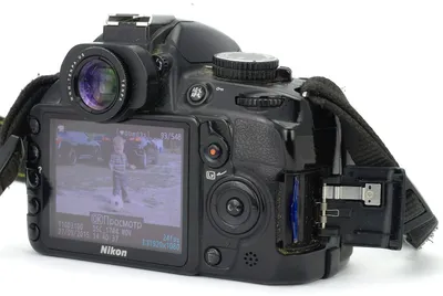 Nikon D3100 – Photoxels