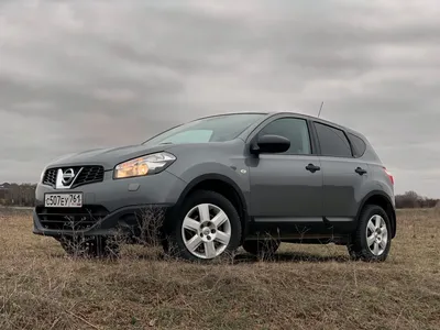 Nissan Tiida 2009, Золотистый, бензин, расход 6-8 л/100км, cvt,  комплектация 15M