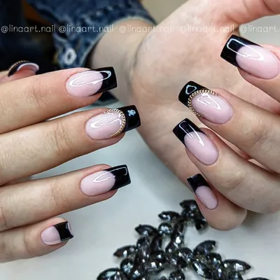 juliya__nails - Чёрный френч с поталью смотрится просто... | Facebook