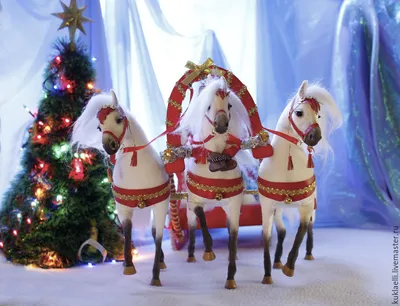 Тройка лошадей с новогодними санями в интернет-магазине Ярмарка Мастеров по  цене 100000 ₽ – 34RQRBY | Статуэтка, Екатеринбург - доставка по России