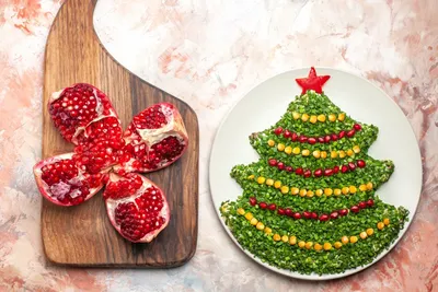 Новогодний стол-2022: 7 ярких салатов, которые украсят ваш праздник |  рецепты | ЕДА | АиФ Санкт-Петербург