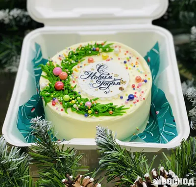 Бенто-торт № 293 в новогоднем оформлении (белый бисквит), время  приготовления с 25.12.23 по 31.12.23 на заказ в Краснодаре - кулинария  Восход