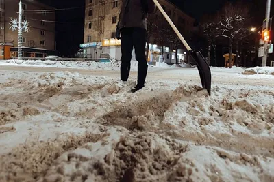 Снег... ❄ Снег...❄ Снег... ❄ Опять он…» — создано в Шедевруме