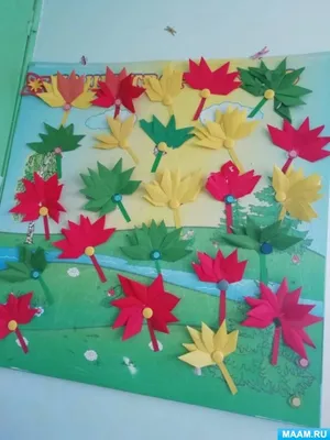 Дети и осень ребенок в осенних листьях Стоковое Изображение - изображение  насчитывающей красивейшее, счастливо: 161015993