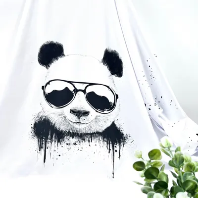 Панда в очках кружка с ручкой в виде пингвина (цвет: белый) | Все футболки  интернет магазин футболок. Дизайнерские футболки, футболки The Mountain,  Yakuza, Liquid Blue