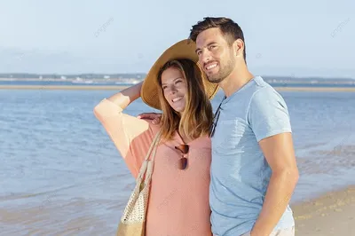 Красивая молодая пара на пляже :: Стоковая фотография :: Pixel-Shot Studio